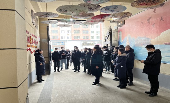 16. 物业总公司敦化项目欢迎延吉市部门街路及党工委辅导一行参观领导_副本.jpg
